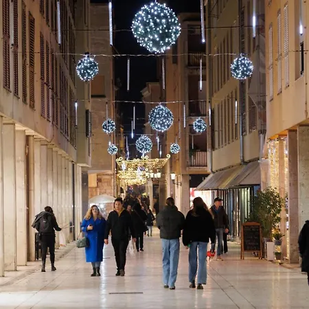 アパート Nina,zadar ザダル